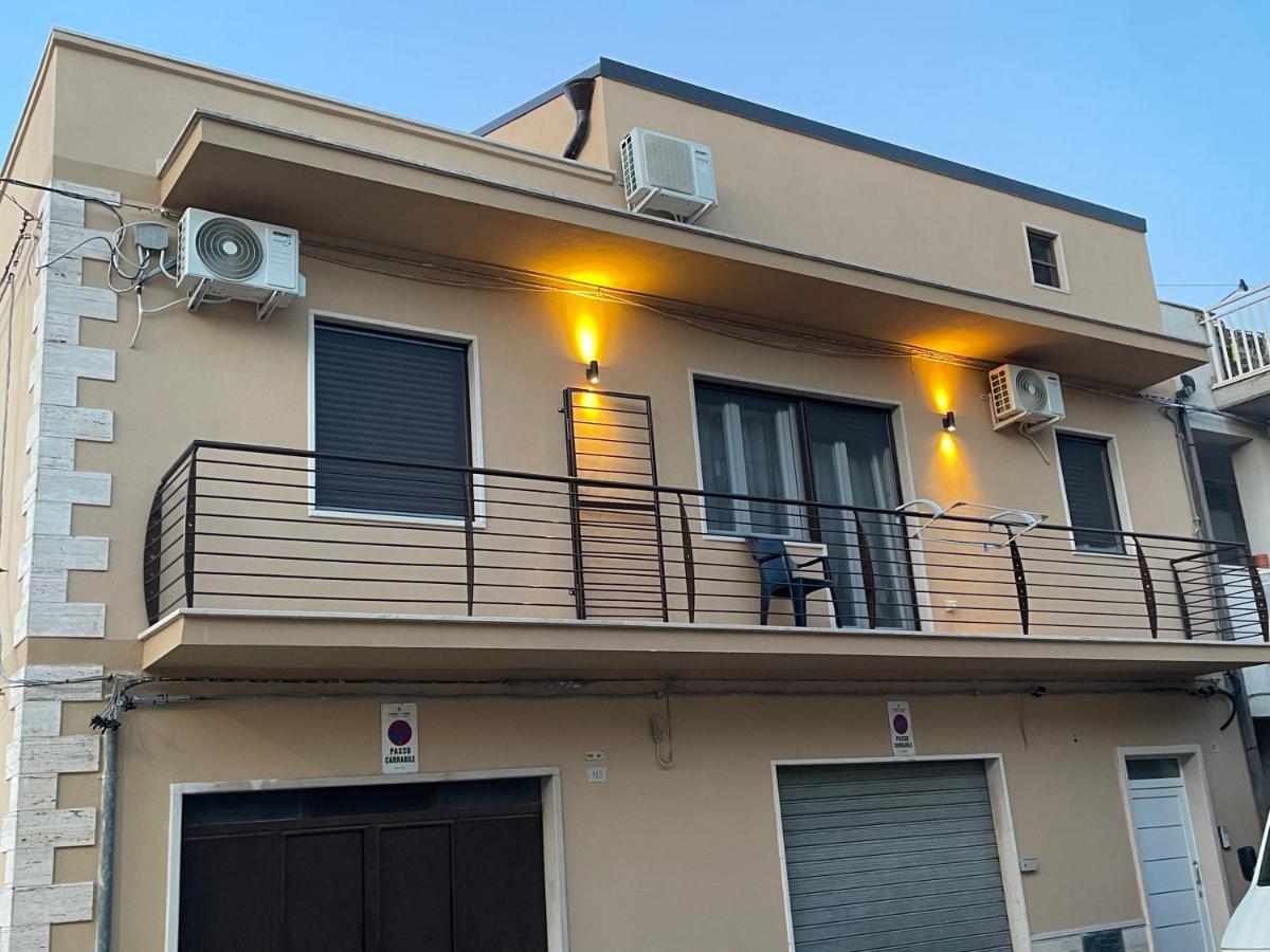 Bed and Breakfast A Casa Di Nene Beb Lesina Exterior foto